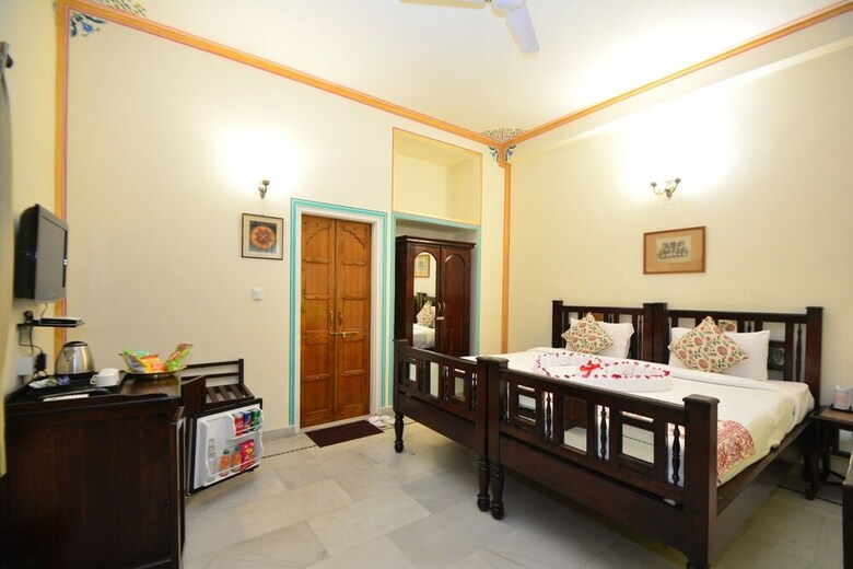 Hotel Mahal  Khandela