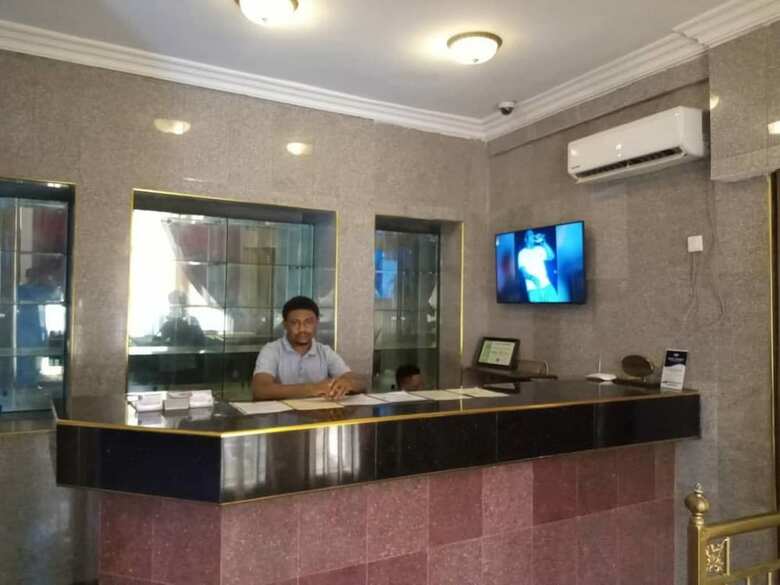 Commordore Hotel