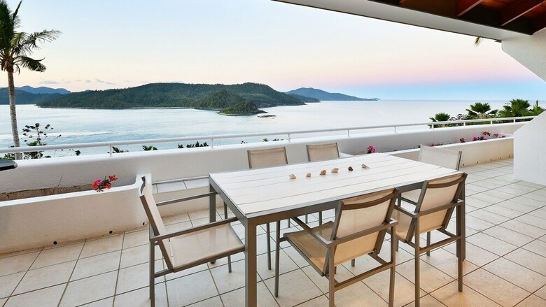 Bella Vista E9 Ocean View Spacious 2 Bed