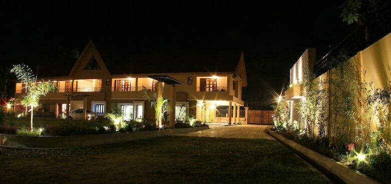 Hotel The Reserve Gorumara