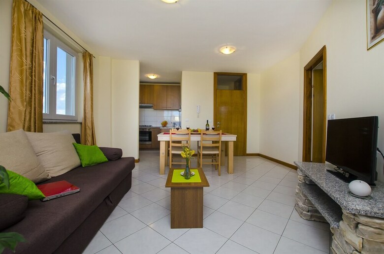 Apartments Glavan