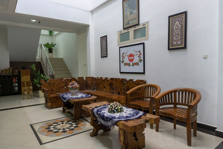 Hostal Oyo 916 Bintara Guest House