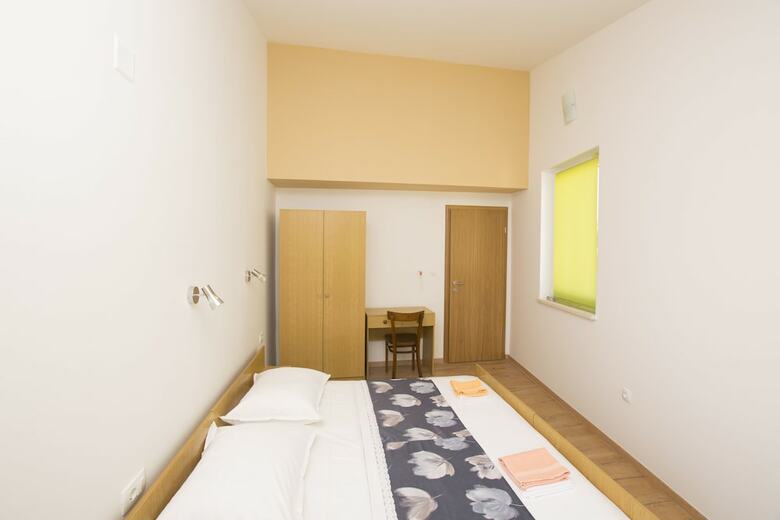 Apartments And Room Central Position