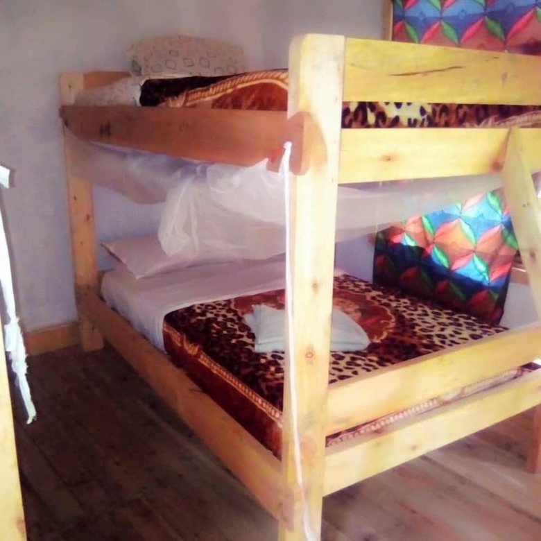 Apartamentos Nshongi Forest Camp