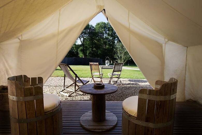Hotel H�bergements Insolites Domaine Arvor Spa
