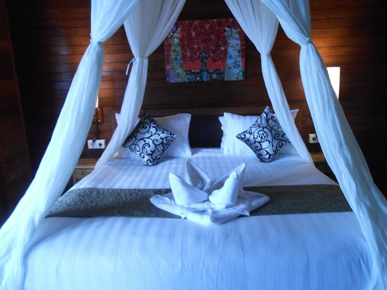 Bed & Breakfast D'muncuk Huts Lembongan
