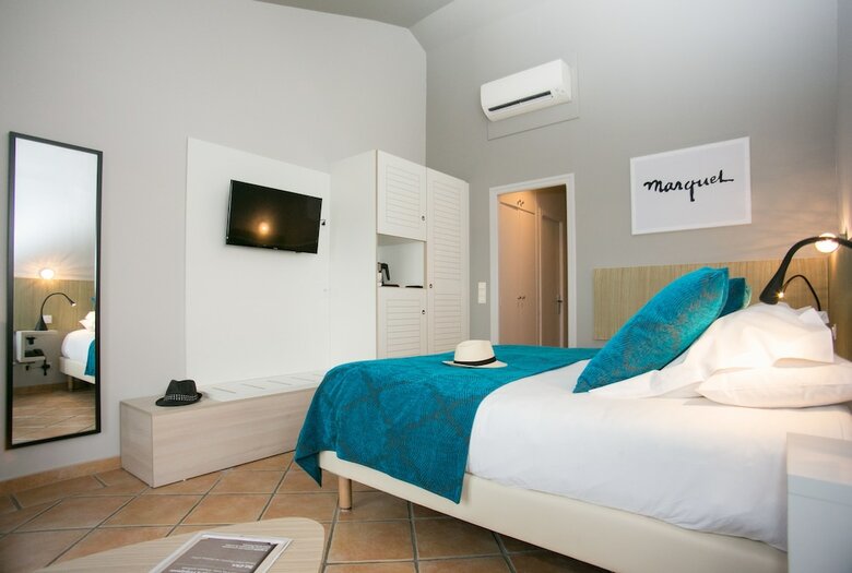 Hotel Le Relais Des Trois Mas