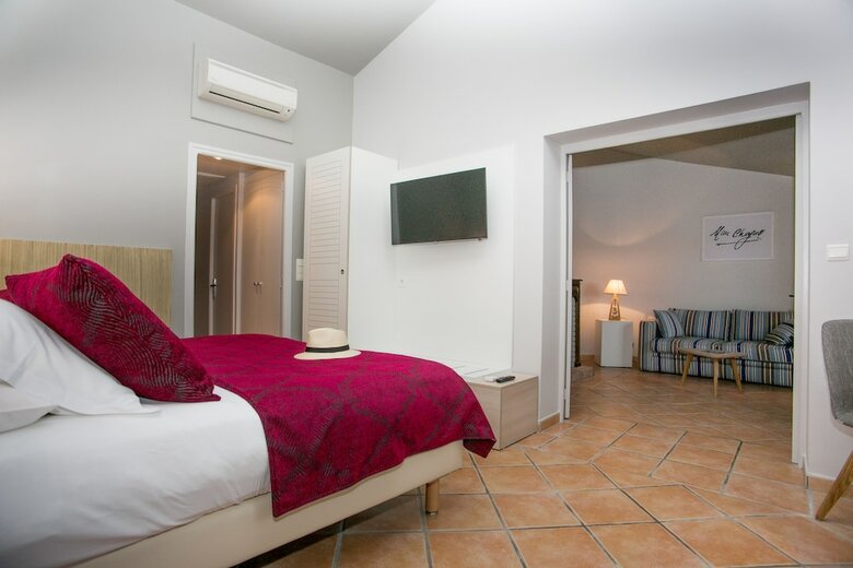 Hotel Le Relais Des Trois Mas