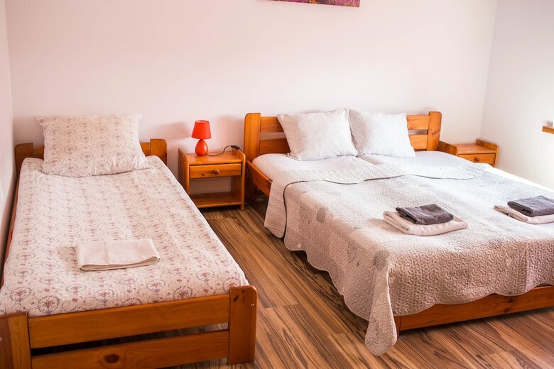 Hostal Nearby Airport Hostel