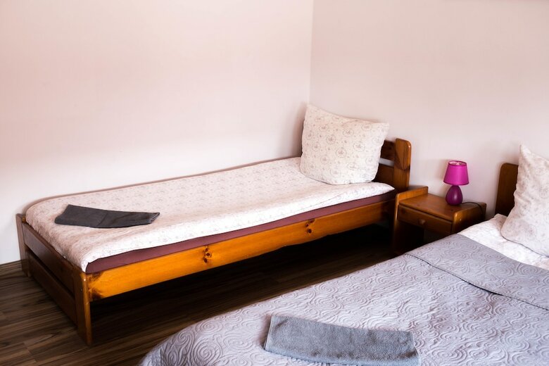 Hostal Nearby Airport Hostel