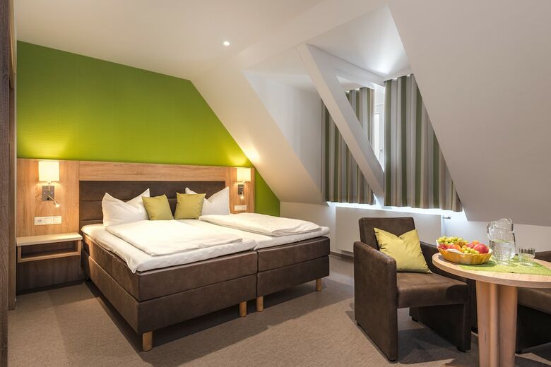 Hotel & Restaurant 'am J�denhof'