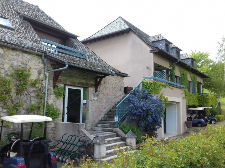 Hotel H�tel Du Golf de Laguiole-mezeyrac