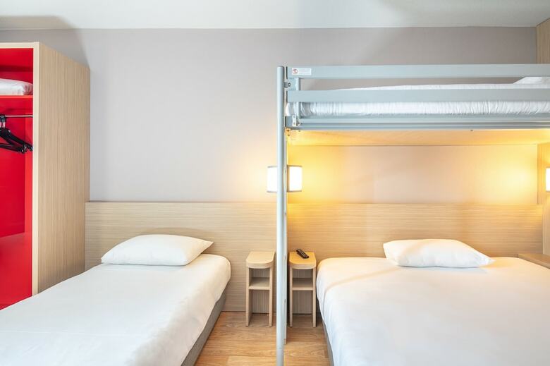Hotel Premiere Classe Lyon Est - Saint Quentin Fallavier - A�roport