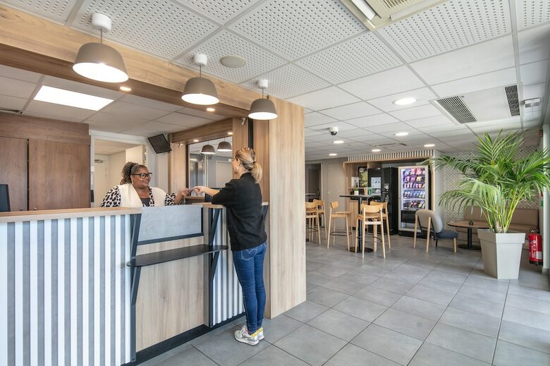 Hotel Premiere Classe Lyon Est - Saint Quentin Fallavier - A�roport