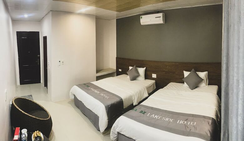 Hotel Ba Be Lakeside Bungalow