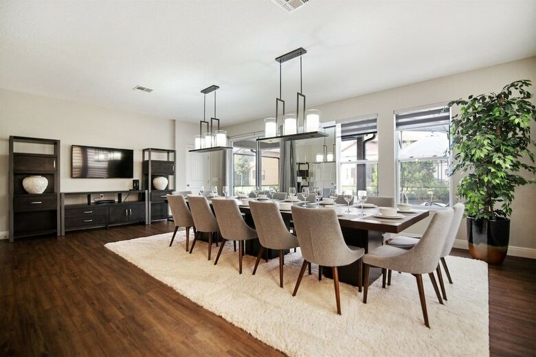 6br 5ba Solterra Pool Home