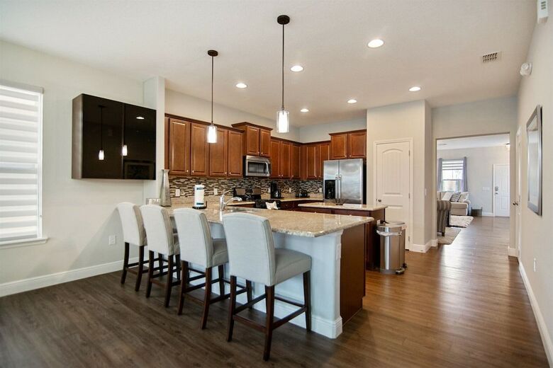 6br 5ba Solterra Pool Home