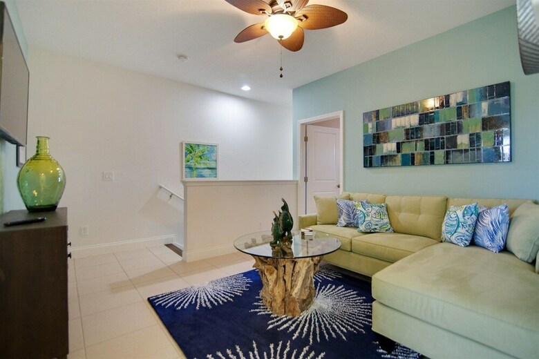 3br Townhome In  Festival