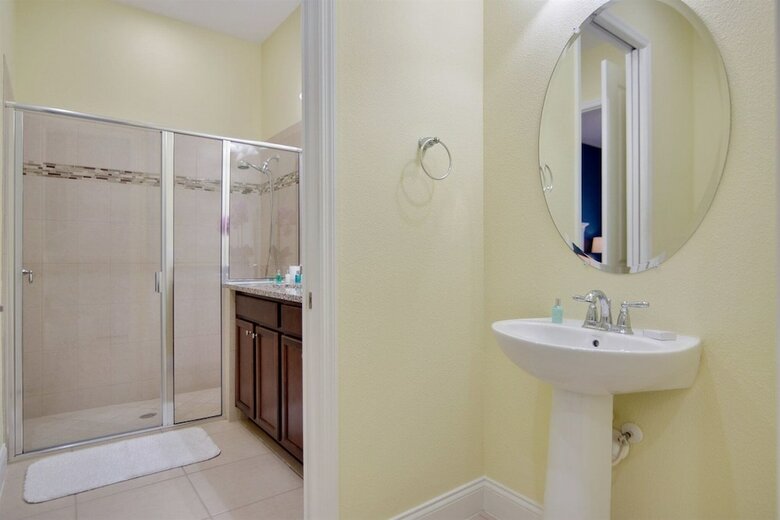 3br Townhome In  Festival