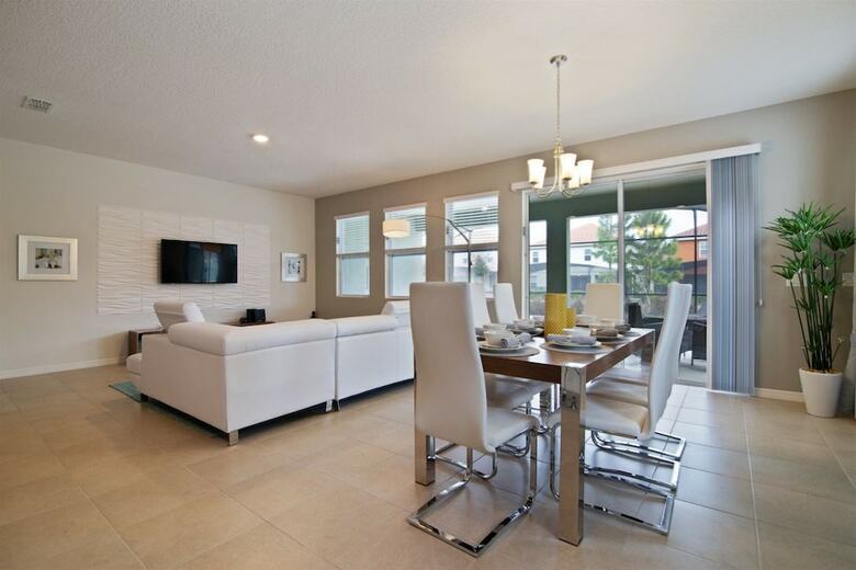 5br Pool Home W Gameroom