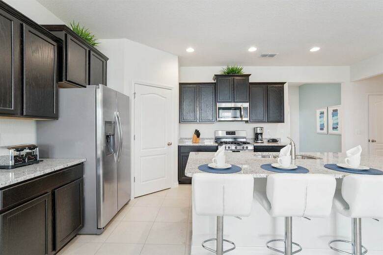 5br Pool Home W Gameroom
