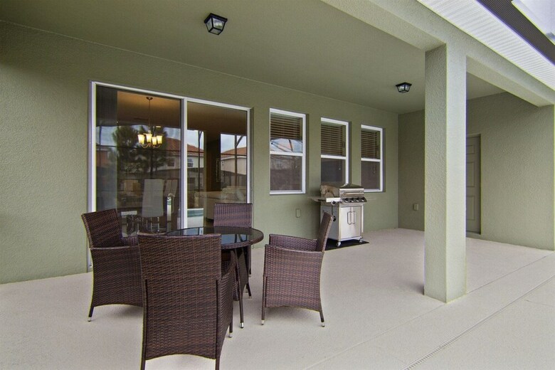 5br Pool Home W Gameroom