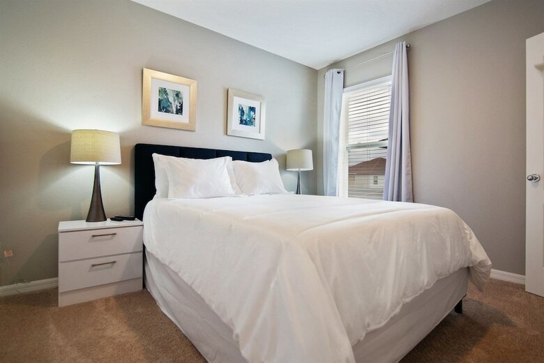 5br Pool Home W Gameroom