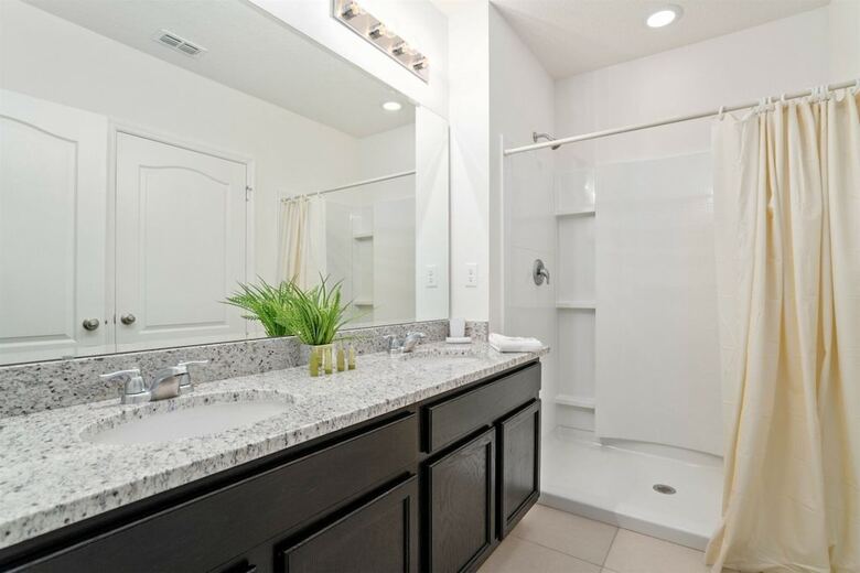 5br Pool Home W Gameroom