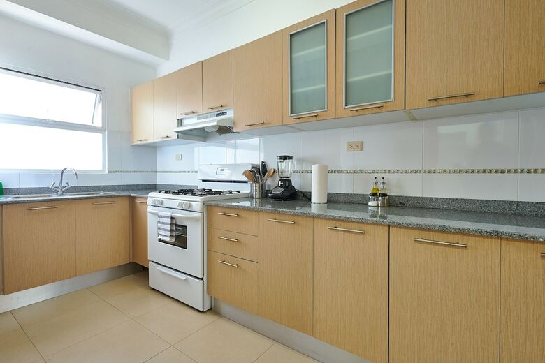 Apartamentos Torre Hispanica