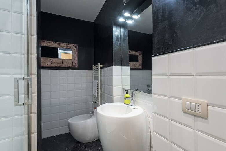 Art Gallery Apartment In Florence