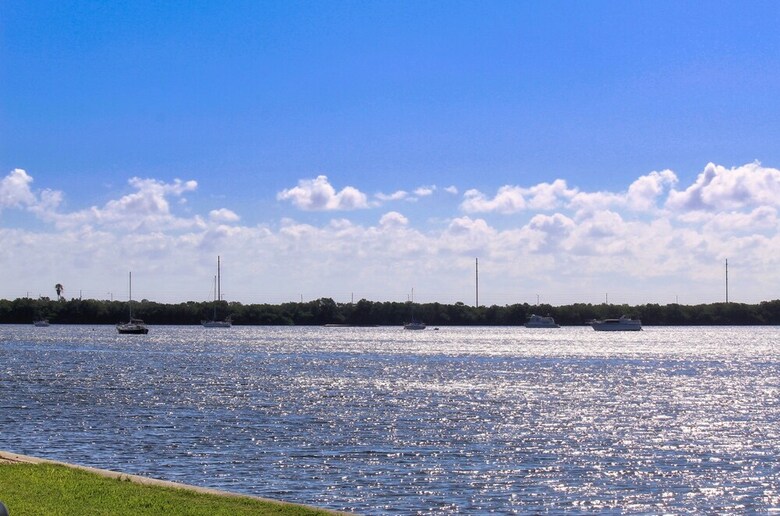 Bahia Del Mar Vacations By Techtravel