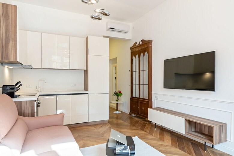 Luxury Apartments Piazza Cavour