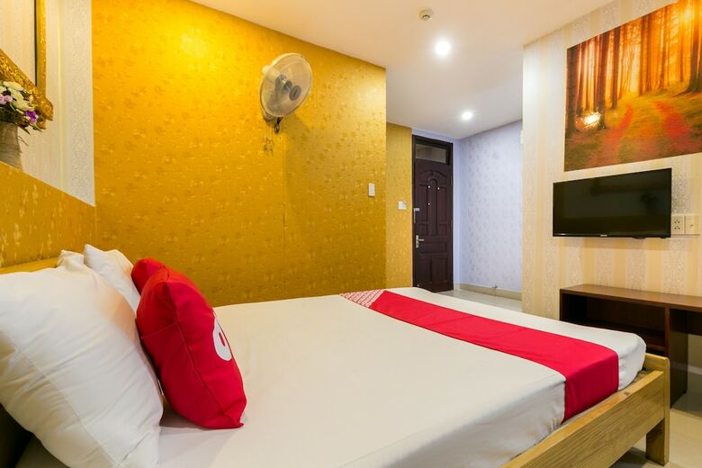 Oyo 430 Hoang Van Hotel