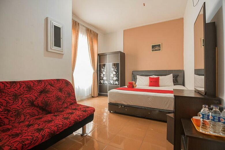 Hotel Reddoorz @ Batam Center 2