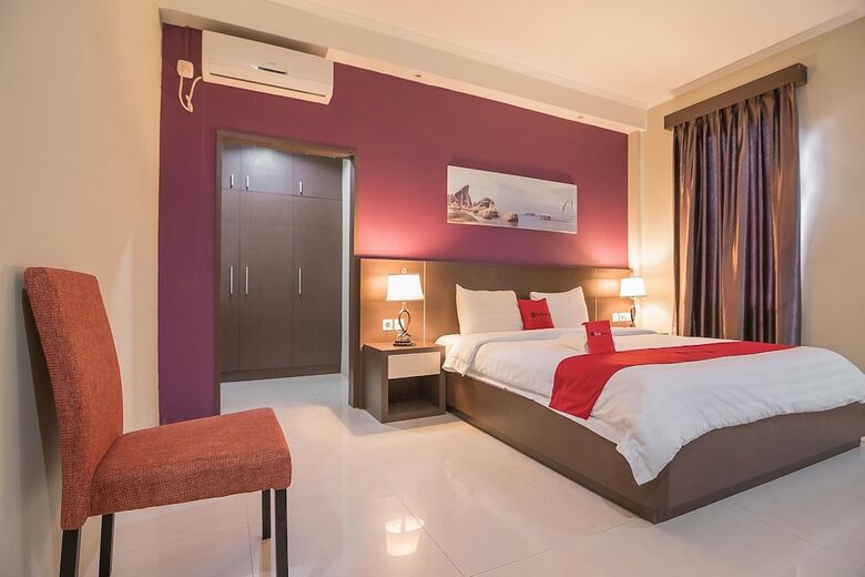 Hotel Reddoorz Plus @ Tanjung Pandan Belitung 2