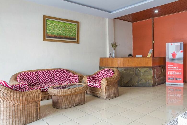 Hotel Reddoorz Plus @ Otista Garut