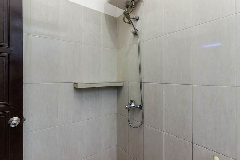 Hotel Reddoorz Premium @ Ampera Raya 2