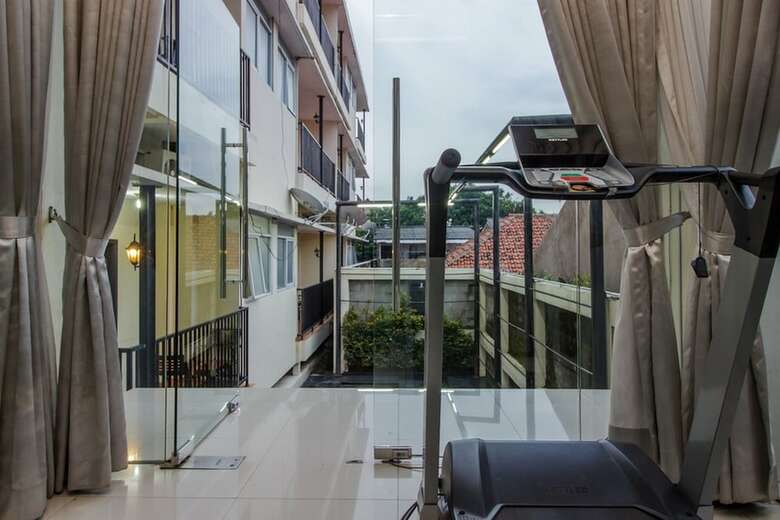 Hotel Reddoorz Premium @ Ampera Raya 2