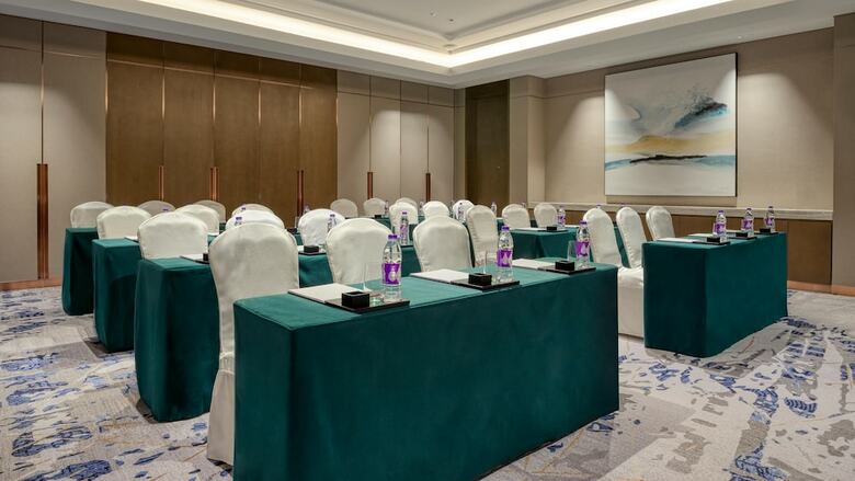 Hotel Crowne Plaza Beihai Silver Beach