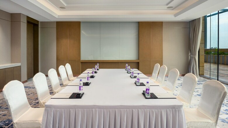Hotel Crowne Plaza Beihai Silver Beach