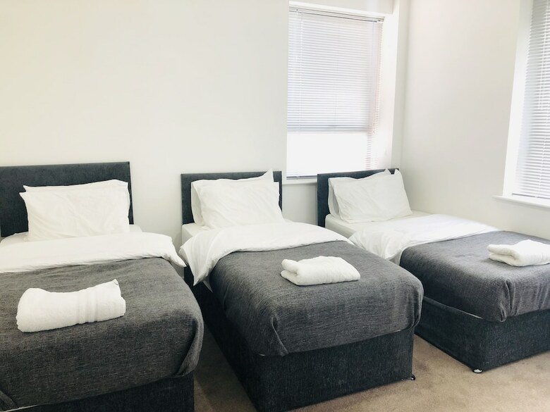 Showcase Apartments - Highcross House Apart Hotel