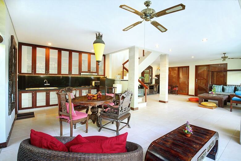 Villa Angel's House