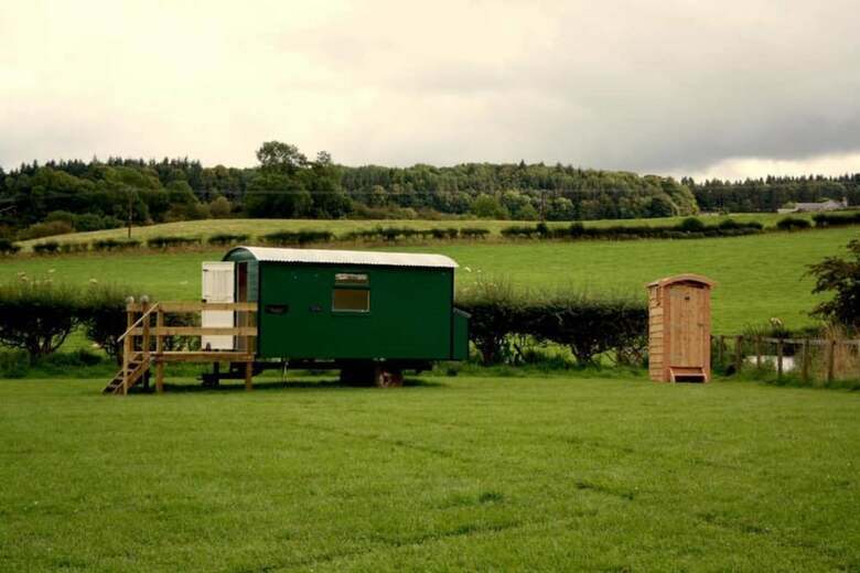 Cabana Shepherd's Hut @ Westcote