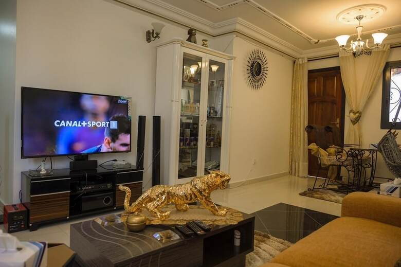 Apartamentos Monde Arabe Guest House