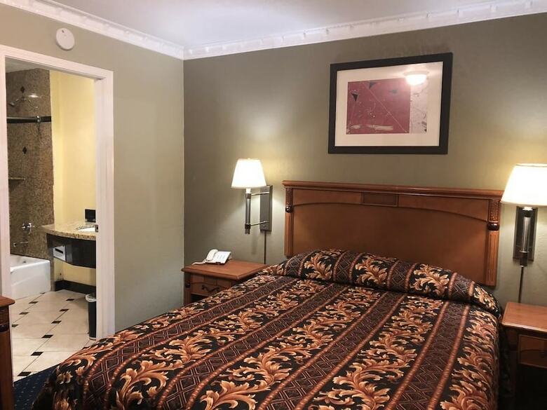 Motel Western Village Inn