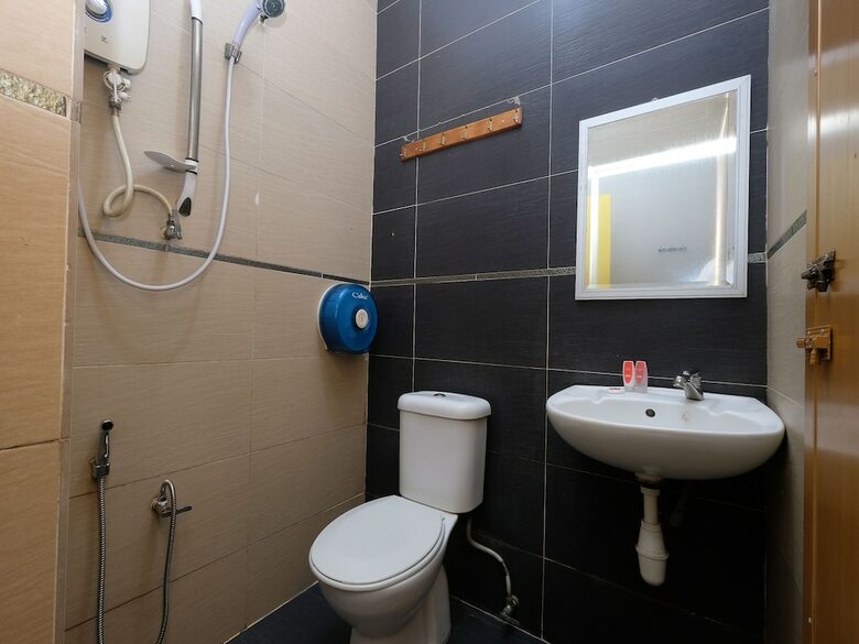 Oyo 1190 Nice Stay Hotel