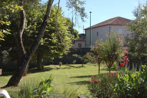 Hostal L'amiraut� Sur Ba�se