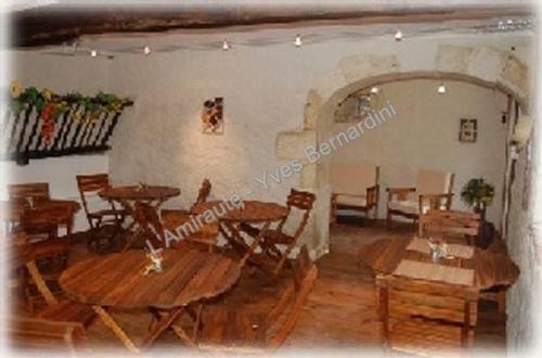 Hostal L'amiraut� Sur Ba�se