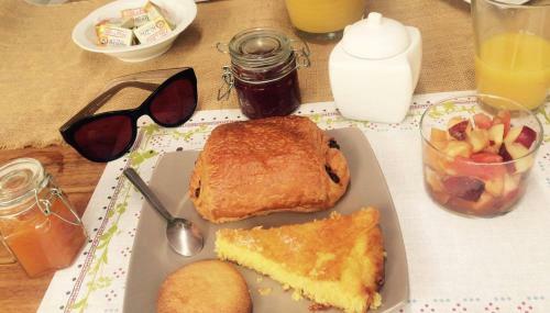 Hostal L'amiraut� Sur Ba�se
