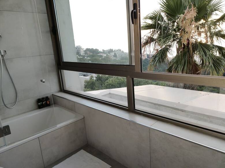 Luxury Suites By Notaly Ariel